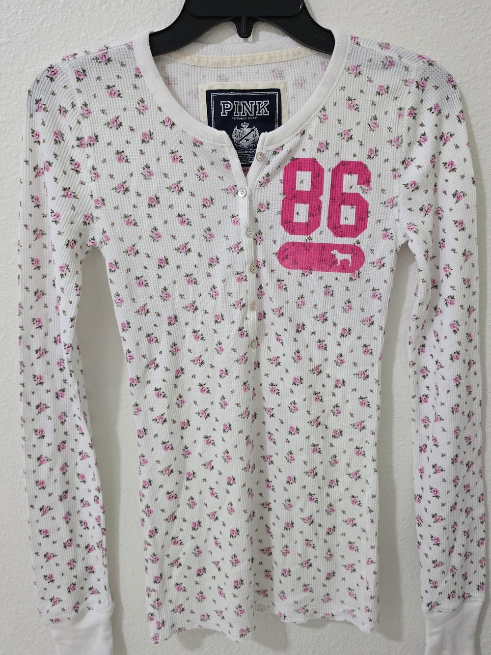 VNTG PINK Victoria's Secret White Floral Ribbed Long Sleeve with Pink 86 Graphic